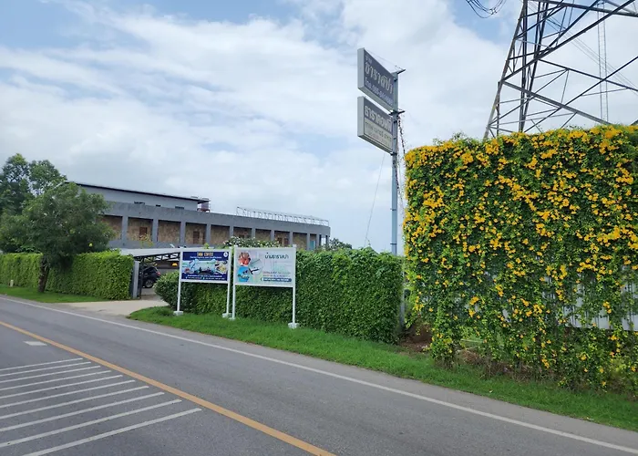 Tara Ratchaburi Ban Bang Kra